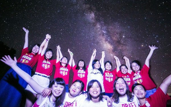 これに決まり！石垣島の星空ツアー！記念撮影にプロ三線奏者のライブもあるからね！