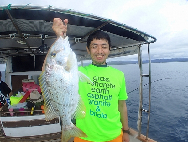 【石垣島】パナリ島1日　釣り体験＆体験ダイビングツアー（送迎あり）