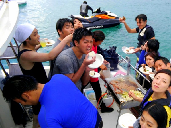 船上BBQ