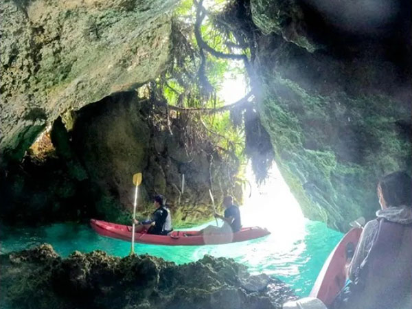 【宮古島・伊良部島】３つのエリアを大冒険～巨岩の森アドベンチャーカヤック