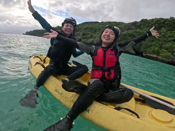 【宮古島・伊良部島】カヤックで行く！クマノミ＆サンゴシュノーケル