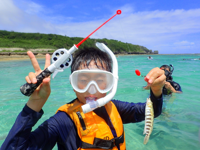沖縄でフィッシング＆シュノーケル｜シュノーケルしながら魚釣りをしてみよう♪大度海岸