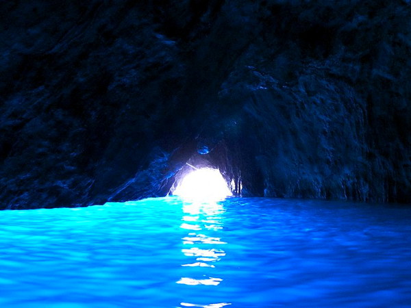 【恩納村】シーウォーク＆青の洞窟体験ダイビング