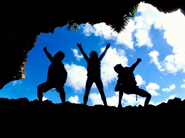 【ワクチン接種割引★石垣島】ウミガメフォトツアー＆青の洞窟探検♪4歳からOK♪（送迎あり）