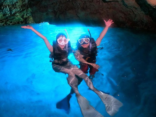 【恩納村】青の洞窟シュノーケルor体験ダイビング＆クリカヤック♪