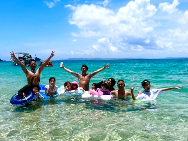 【沖縄マリーナ発】プライベートボートチャーターで津堅島へGo♪Marineパック♪