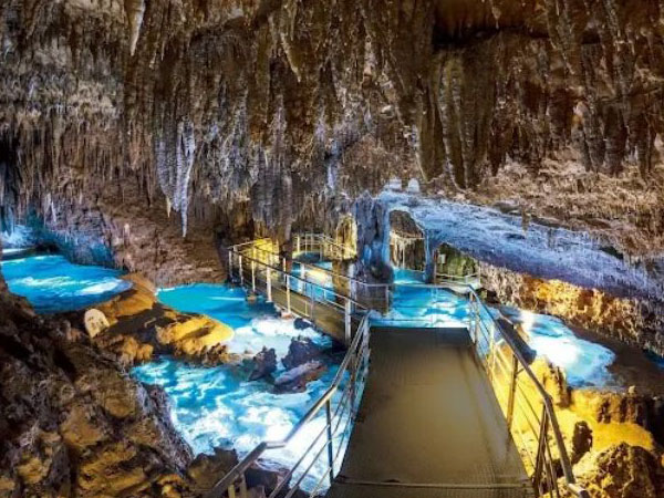 おきなわワールド（文化王国・玉泉洞）